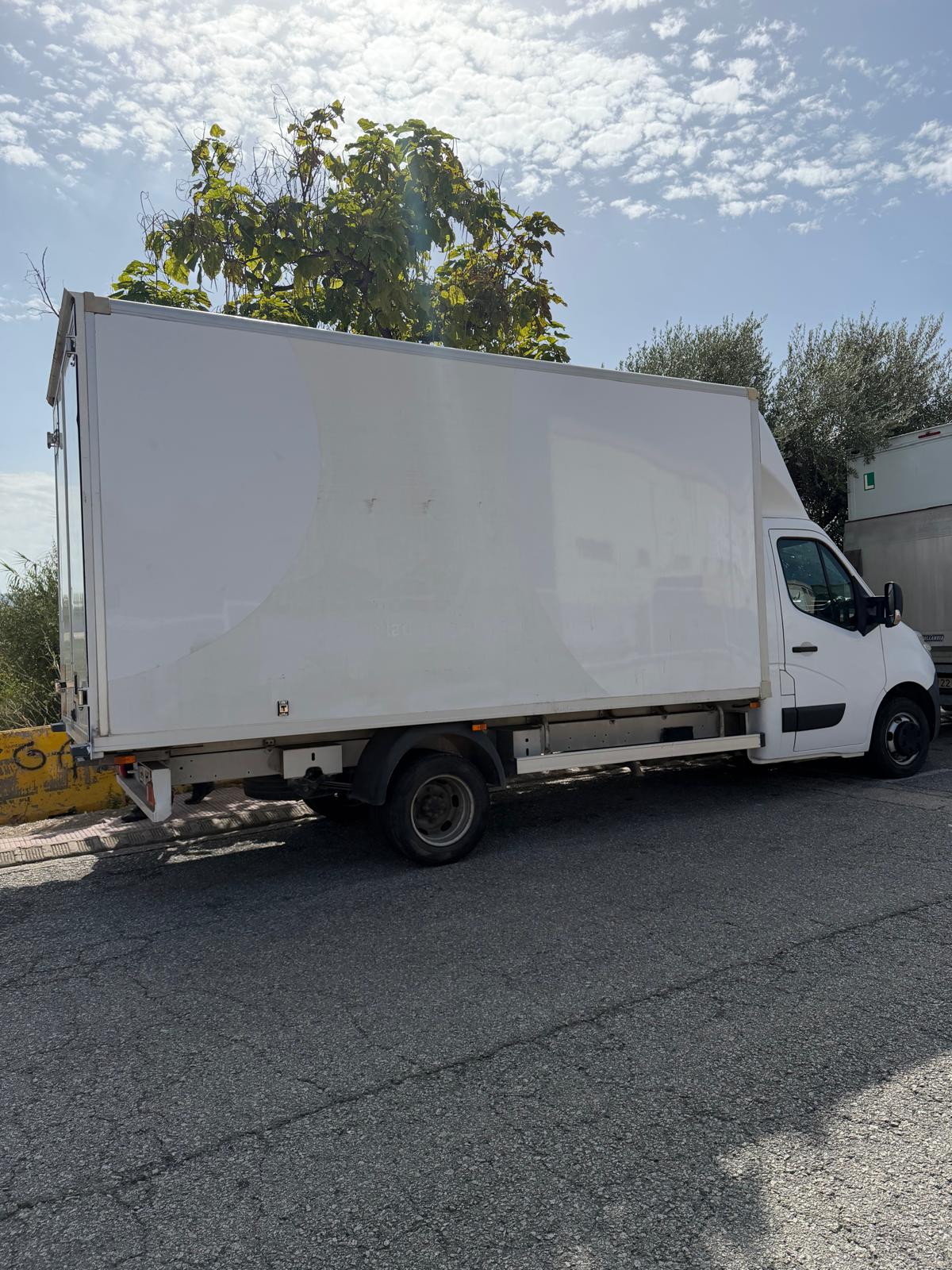 Camión de Mudanzas Gualberto Urgente